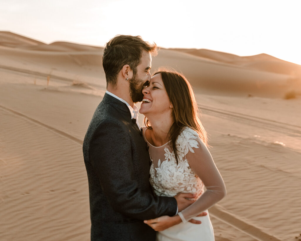 Couple Their Wedding Dresses Desert 4